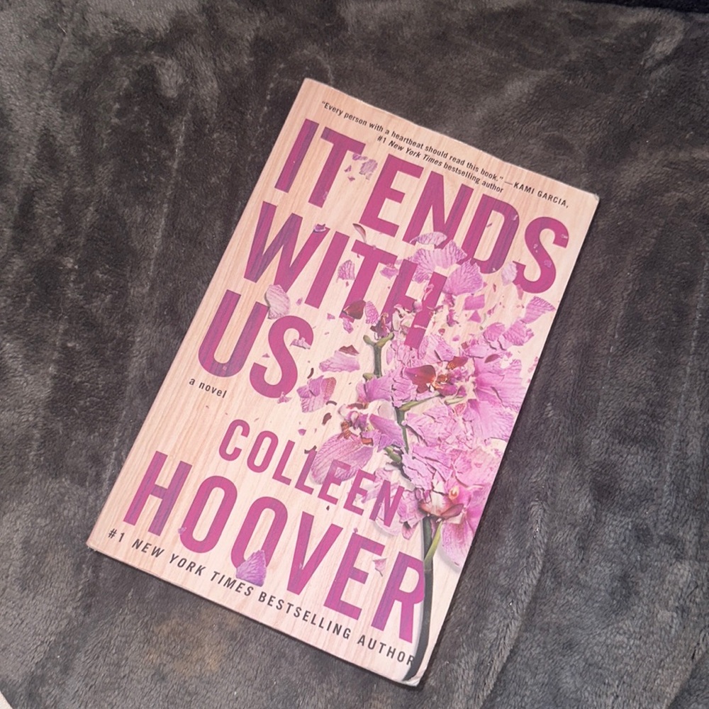 It Ends With Us by Colleen Hoover